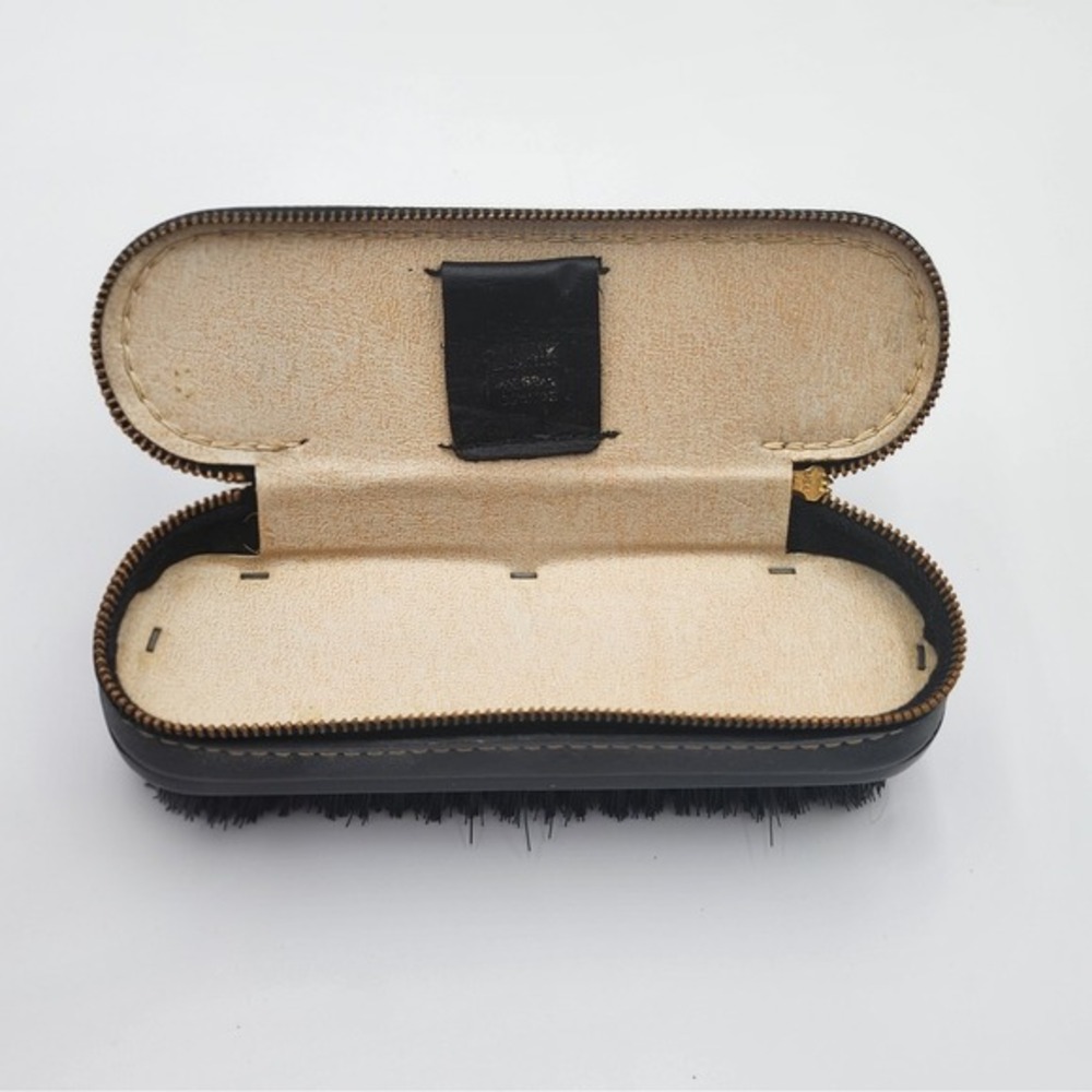 Vintage Swank Black Leather Shoeshine Brush Zip Around‎ Top Men Travel Groom Kit
